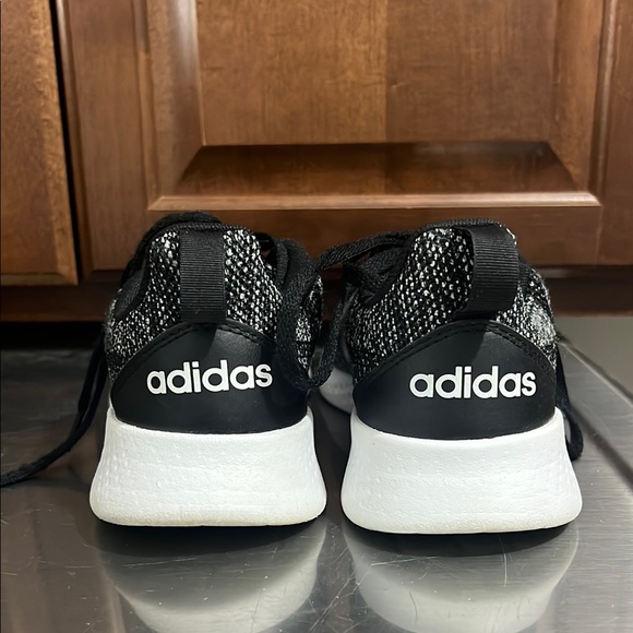 Adidas Black and White Kids Sneakers size 6 running kids Boys - Picture 3 of 5